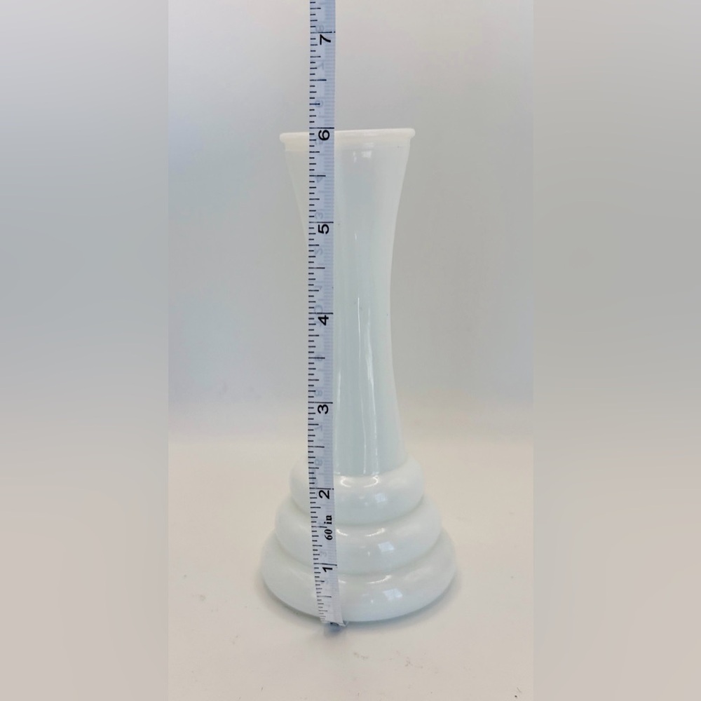 🌼 Vintage Randall MCM Milk Glass Bud Vase, 6”, Perfect Condition! - Picture 4 of 4
